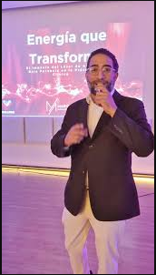 Sonrisa de Hollywood: Implantes, Carillas y Blanqueamiento para Potenciar su Cirugía Estética