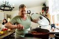 Impacto de los Intervalos de Comidas en la Salud de los Adultos Mayores: Evidencia Científica y Prevención