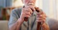 Cambios en la Memoria con la Edad: Por Qué Olvidamos Detalles Específicos al Envejecer