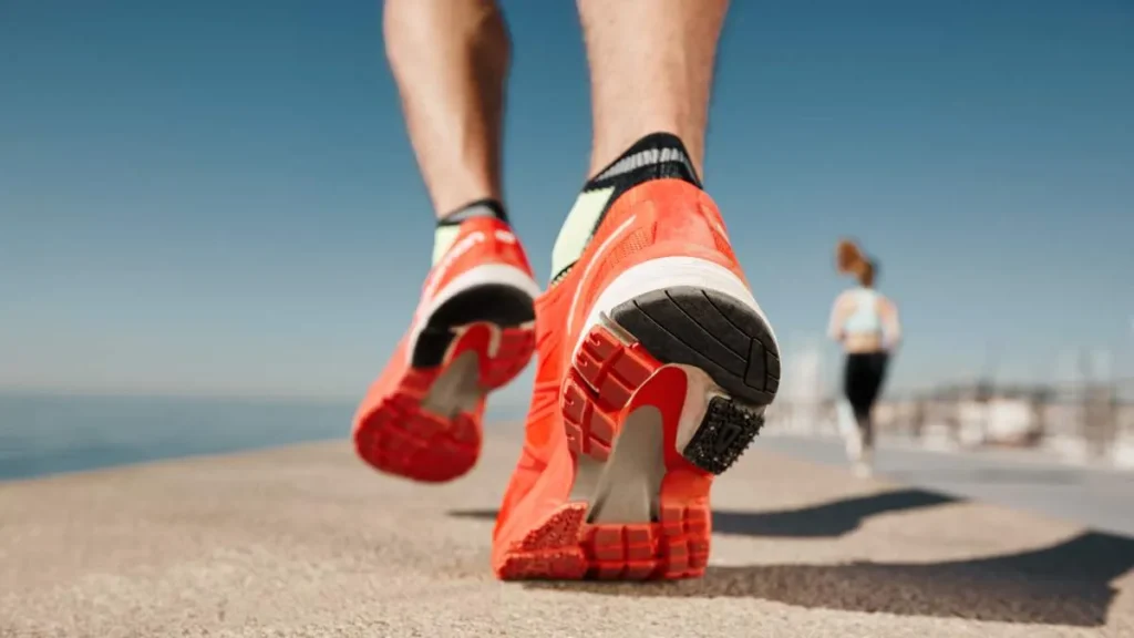 Cuidado Clínico del Pie en Corredores: 10 Claves para Prevenir Lesiones