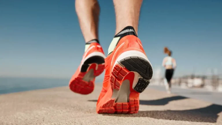 Cuidado Clínico del Pie en Corredores: 10 Claves para Prevenir Lesiones