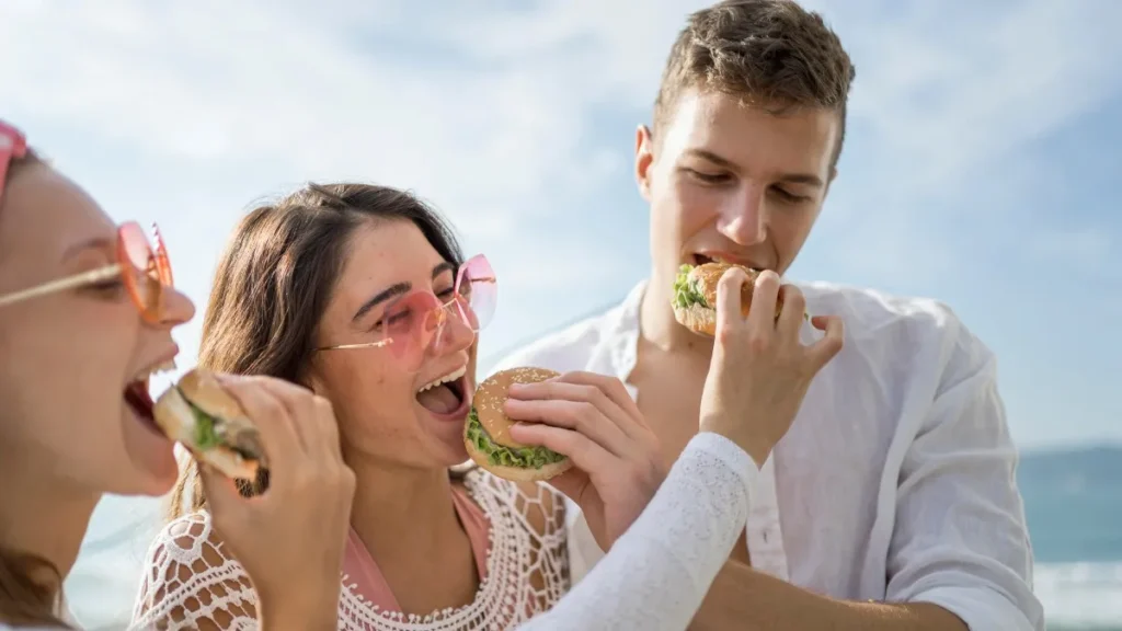 Estrategias Clínicas Reales Frente a los Excesos Vacacionales: Por Qué las Dietas ‘Detox’ No Funcionan