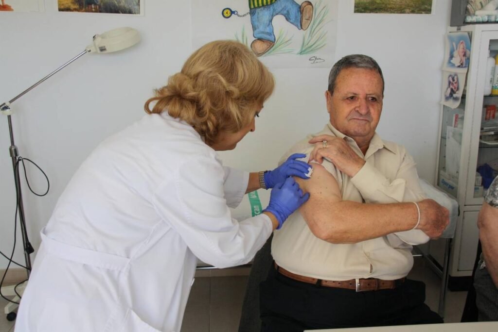 Vacuna contra el Herpes Zóster y su Impacto en la Reducción del Riesgo Cardiovascular