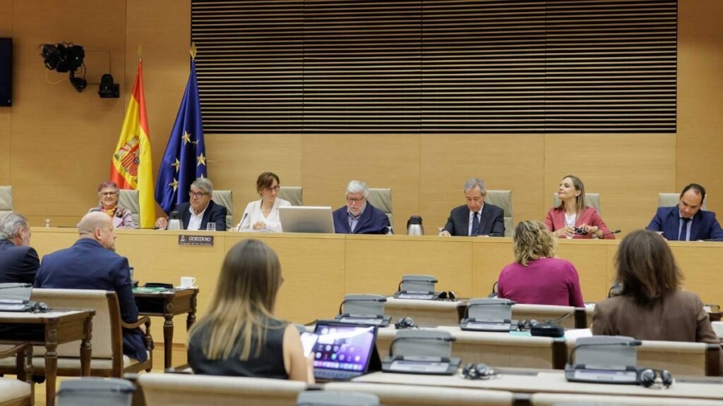 Tensión en el Congreso por la Gestión Sanitaria: Presión Asistencial y Logística en Fronteras