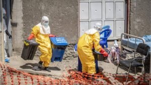 Uganda Declara el Fin del Brote de Ébola: Lecciones Clínicas y el Rol Crítico de los Insumos Médicos