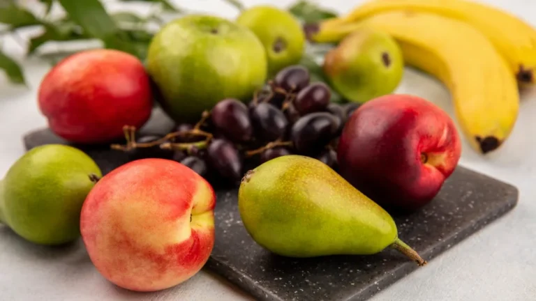 Nutrición al Final del Verano: Las Frutas de Septiembre y su Impacto Clínico en la Salud Metabólica