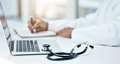 Gestión Sanitaria y Dotación de Recursos: Análisis Clínico y Objetividad en las Conflictividades Laborales