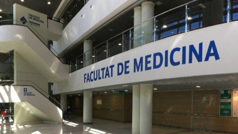 Creación de la Facultad de Farmacia en Baleares: Impacto en la Educación Médica y el Sector Sanitario