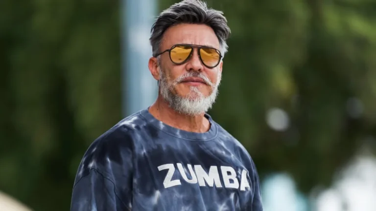 Zumba en Hombres: Beneficios Físicos y Mentales del Ejercicio Aeróbico Según Expertos