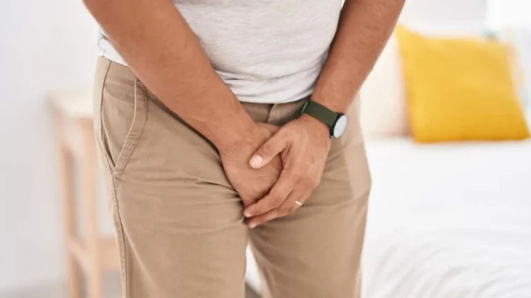 Erecciones prolongadas y disfunción eréctil: ¿Cuándo una duración inusual es señal de alarma?