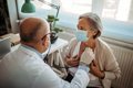 Disparidades en la Atención Médica: Análisis Clínico sobre las Diferencias de Tratamiento entre Hombres y Mujeres