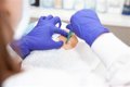 ¿Por qué tarda tanto el resultado de una biopsia?: El proceso en el laboratorio de patología