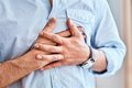 Rehabilitación Cardíaca Post-Infarto: El Reto Clínico de la Derivación Oportuna