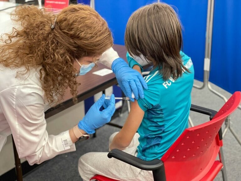 Campaña de Vacunación contra la Gripe: Estrategias de Inmunización y Rigor Científico en Poblaciones Vulnerables