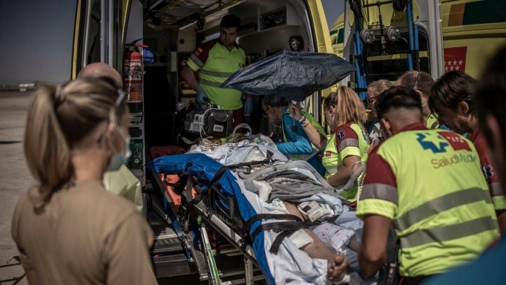 Evacuación médica internacional y manejo avanzado de quemaduras graves en hospitales de Madrid