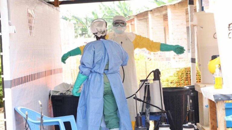Brote de Ébola en la República Democrática del Congo: Desafíos Clínicos y Gestión de Insumos Médicos