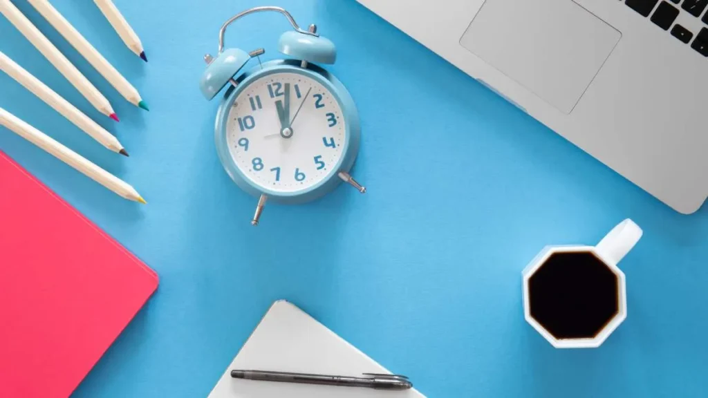 El Síndrome Postvacacional: Estrategias Psicológicas y el Método del Segundo Día para una Transición Saludable