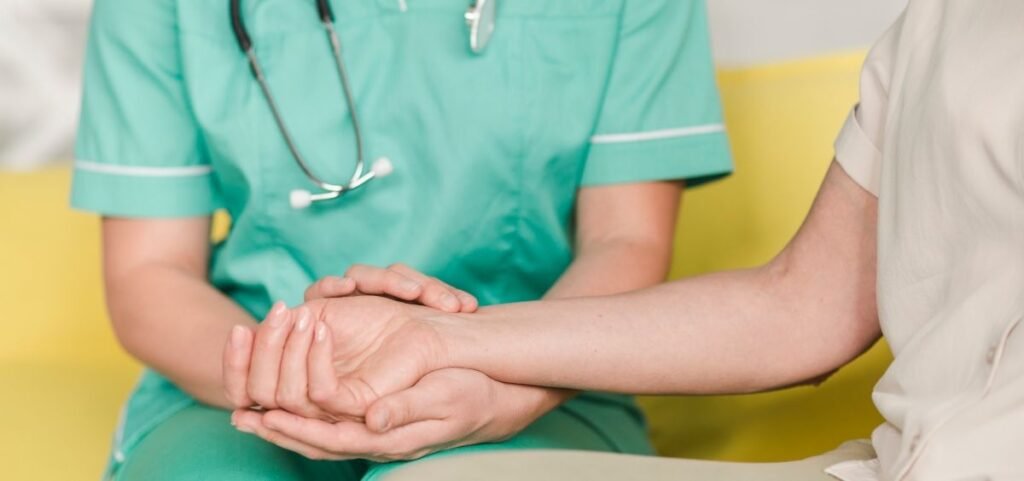 Estatuto Marco y Equipamiento Sanitario: Reclamaciones Sindicales y su Impacto en la Calidad Asistencial