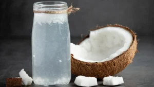 Agua de Coco: Beneficios Reales, Mitos y su Impacto en la Salud Nutricional