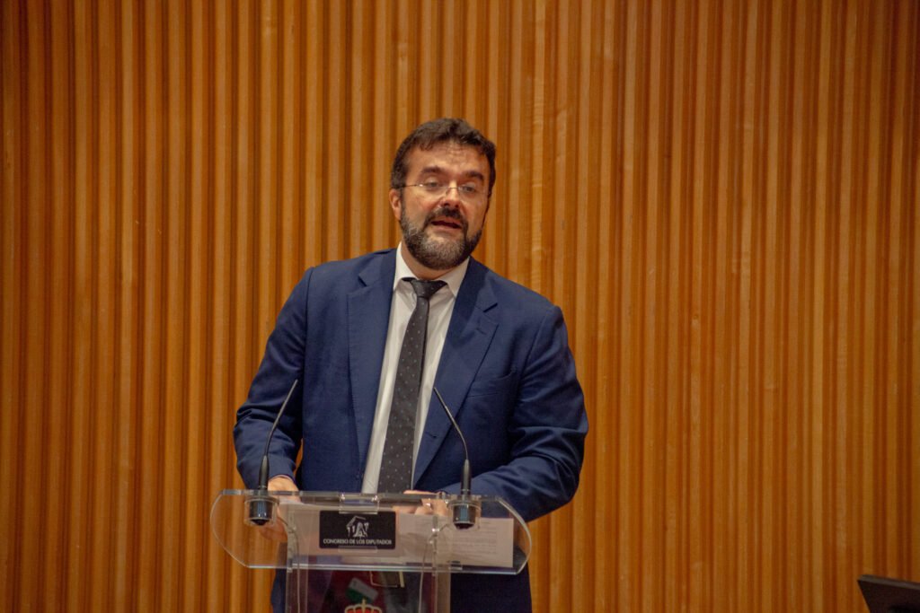 Retos y Futuro de los Ensayos Clínicos: Talento, Equidad y Burocracia en la Investigación Sanitaria