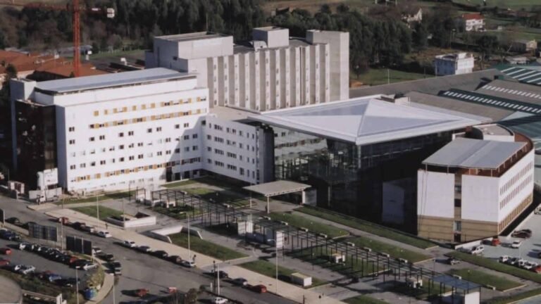 Avances en Cirugía Mínimamente Invasiva: El Hospital de Ferrol Coloca su Primera Prótesis Biliar Reabsorbible