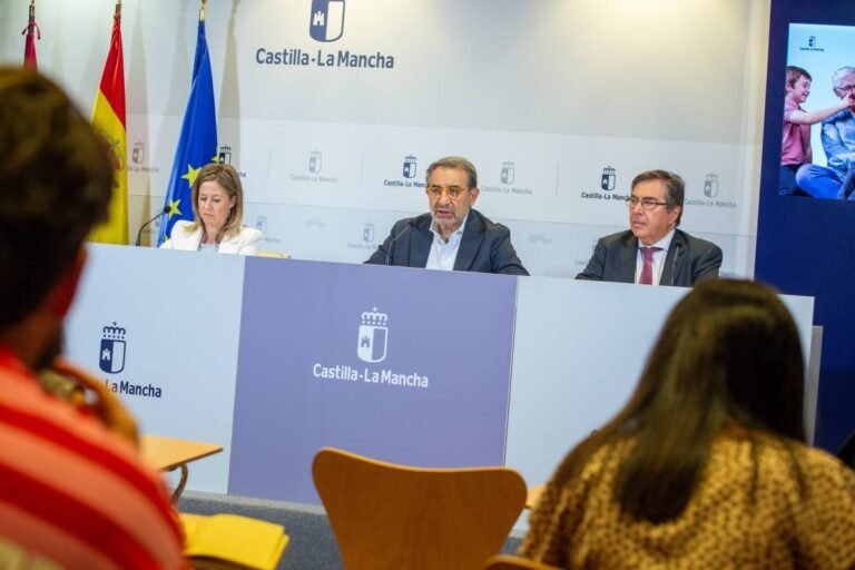 Campaña de Vacunación contra la Gripe en Castilla-La Mancha: Importancia Clínica y Avances en Equipamiento Sanitario