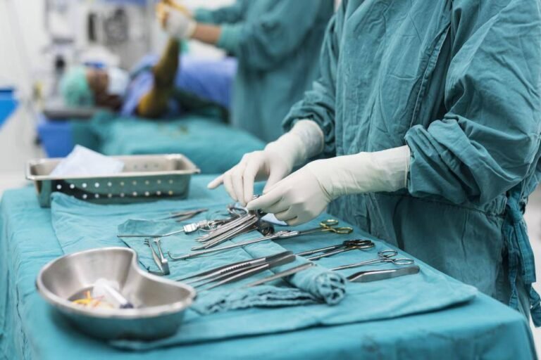 Listas de Espera Médica: El Reto Estructural Tras las Huelgas Sanitarias y su Impacto en el Equipamiento