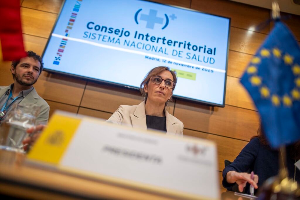 Regulación de la Salud Reproductiva y Salud Pública: Análisis Clínico e Institucional